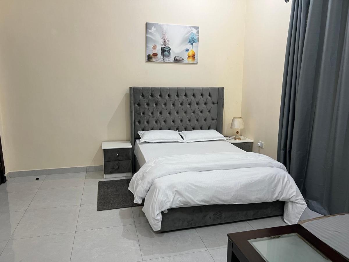 Cozy Private Studio Apartment Near Airport Abu Dhabi Eksteriør bilde
