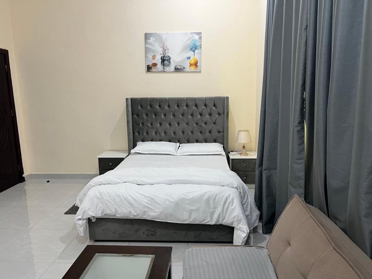 Cozy Private Studio Apartment Near Airport Abu Dhabi Eksteriør bilde